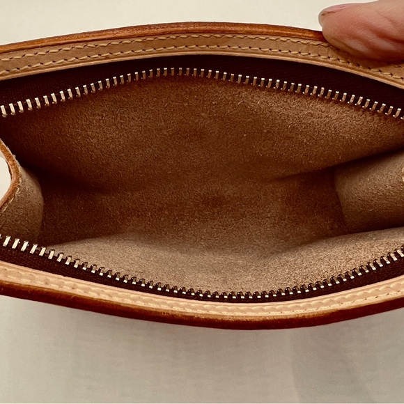 Louis Vuitton Vachetta Leather Pouch - Picture 6 of 8